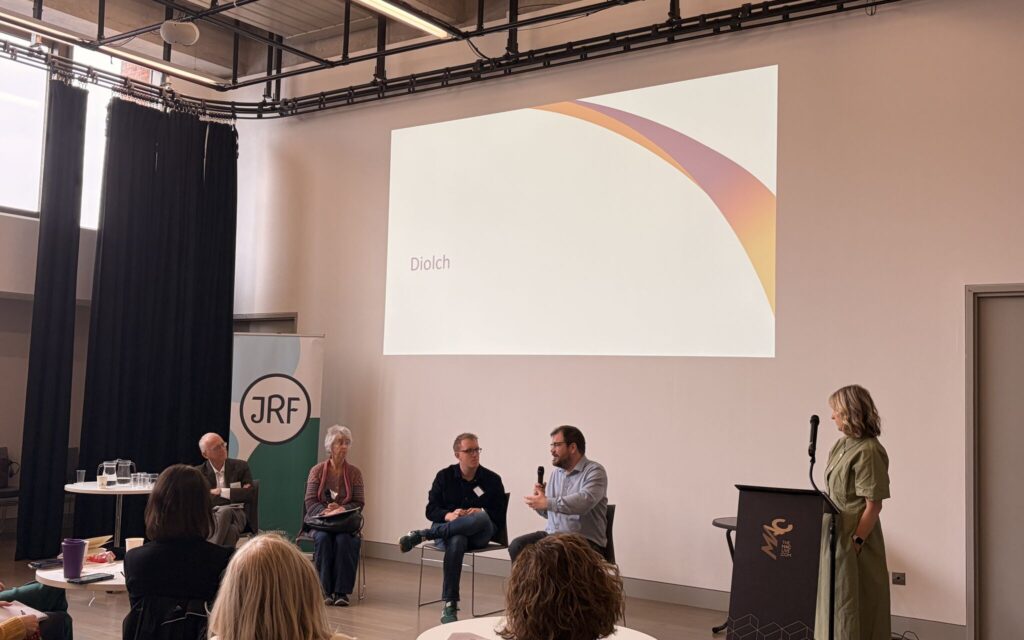 Sharing Welsh experiences on child poverty at five nations event ...